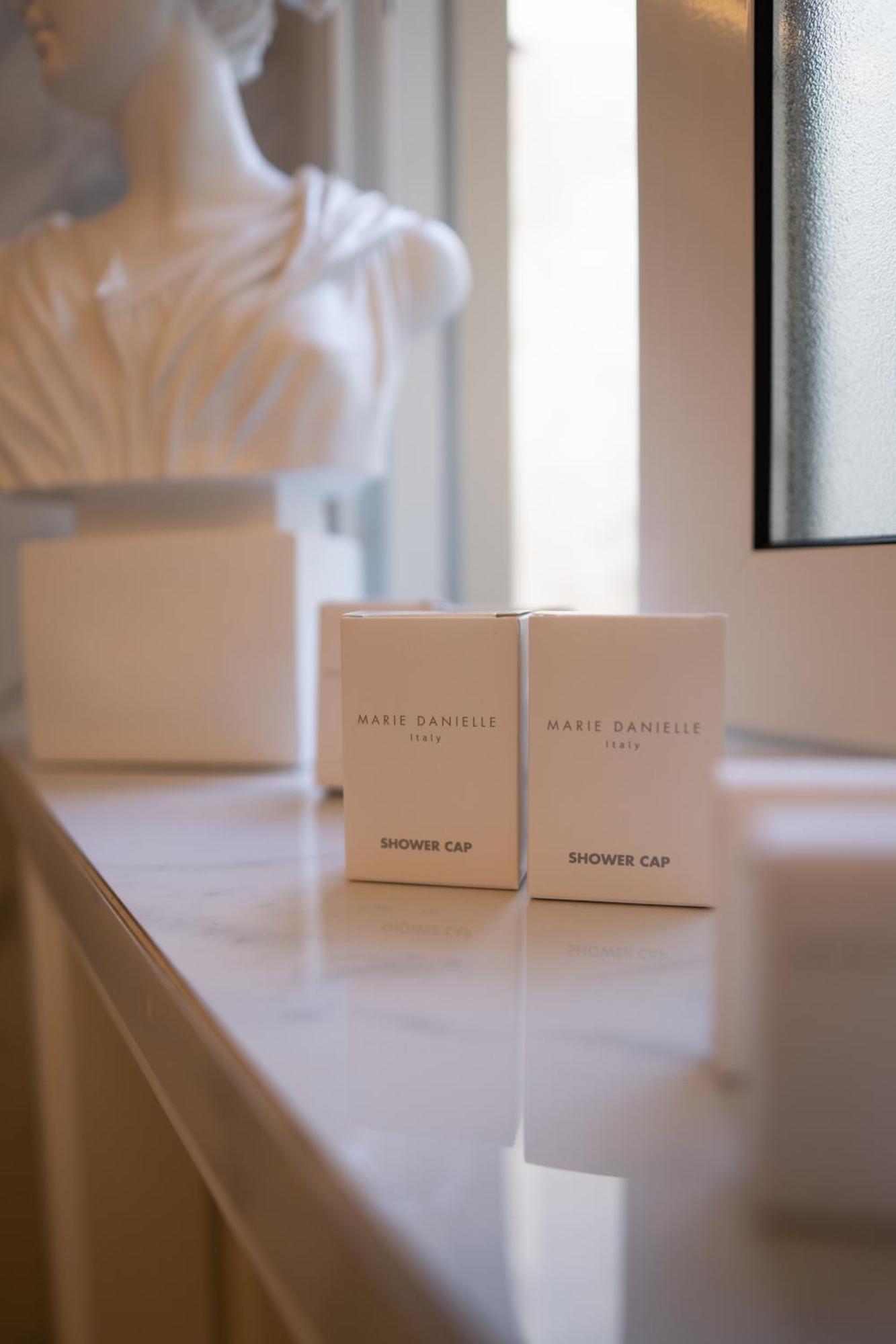 Suite D'Elite Chiaia Naples Luaran gambar