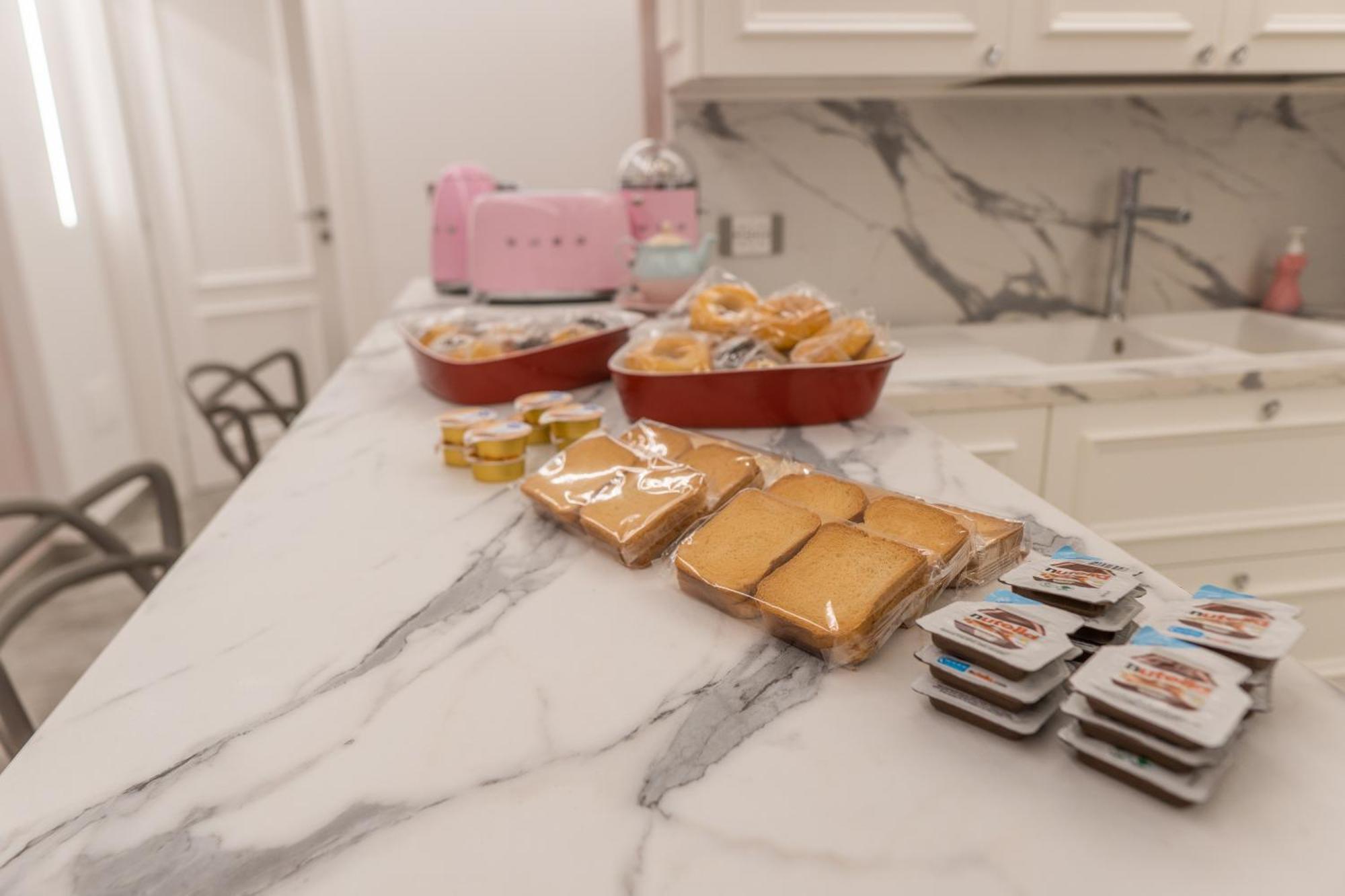 Suite D'Elite Chiaia Naples Luaran gambar