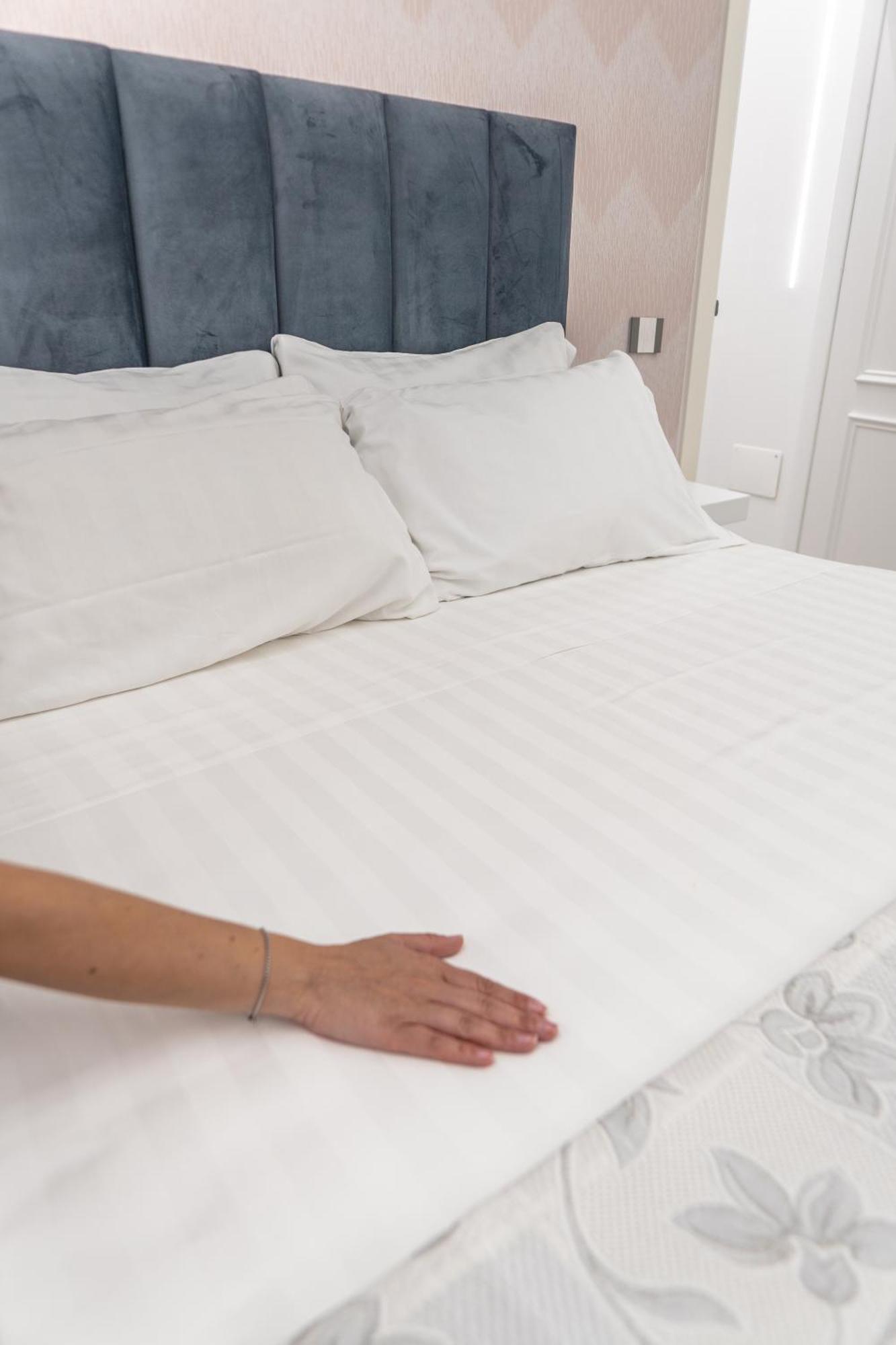 Suite D'Elite Chiaia Naples Luaran gambar